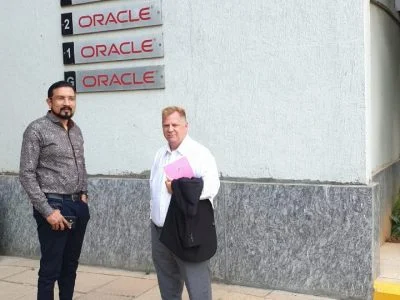 With Rob of Cnetric @ Oracle Bangalore